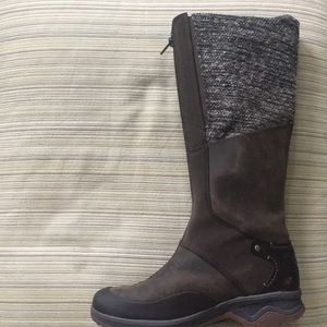 Merrill waterproof warm winter boots.